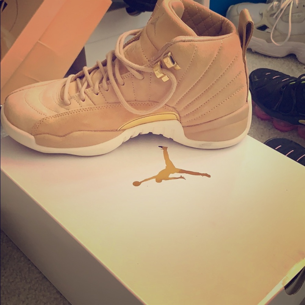 Jordan 12s
